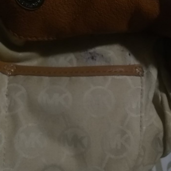 Michael Kors purse - Picture 5 of 8